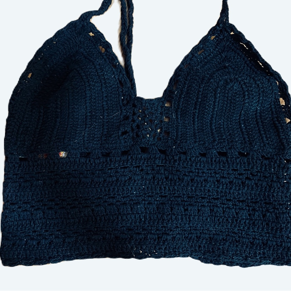 crocheted midriff halter top small